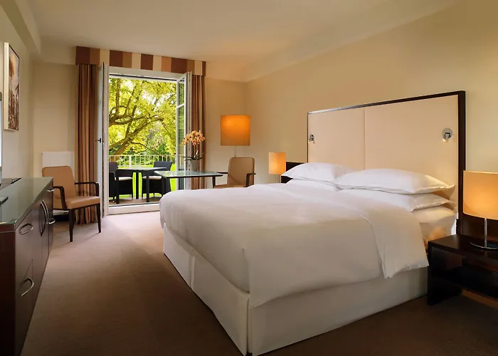 Sheraton Grand Hotel