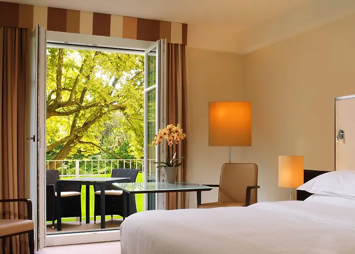 Sheraton Grand Hotel