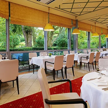 מלון Sheraton Grand זלצבורג