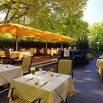 Sheraton Grand Hotel