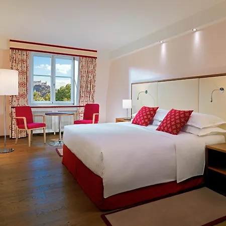 Sheraton Grand Solnohrad