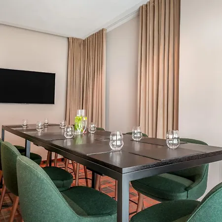 Sheraton Grand Hotel Solnohrad