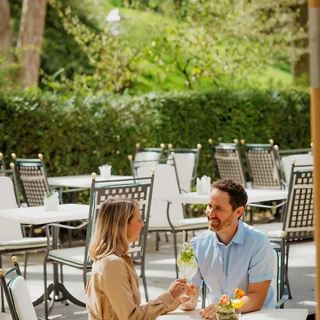 Sheraton Grand Hotel 5*