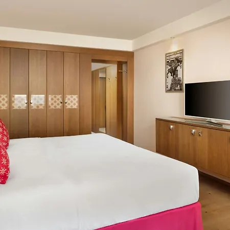 Sheraton Grand