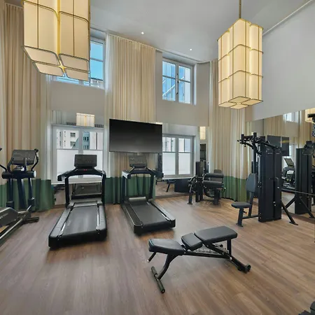 Sheraton Grand Hotel 5*