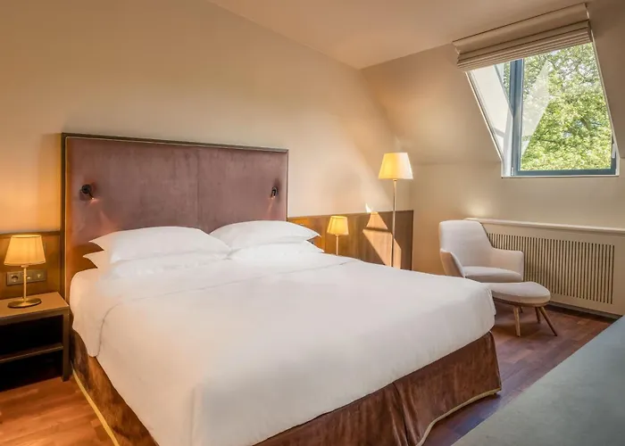 Sheraton Grand Hotel