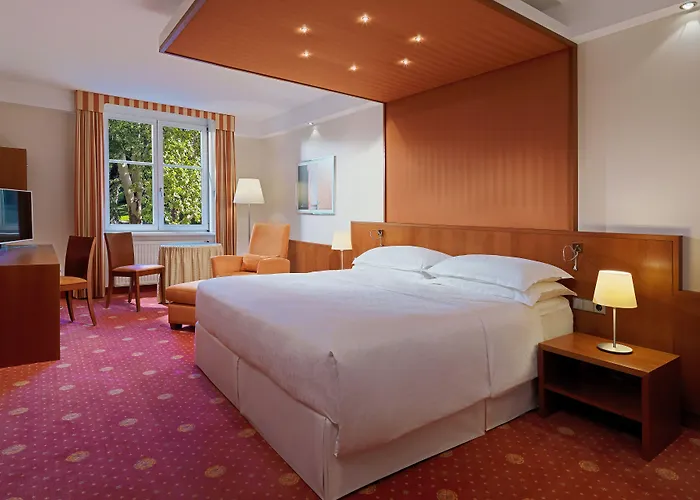 Hotel Sheraton Grand 5*