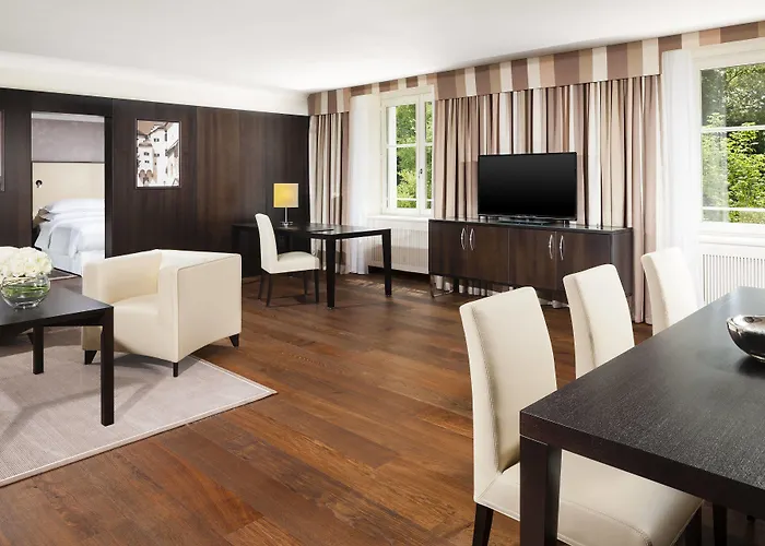 Sheraton Grand Hotel