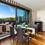 Hotel Sheraton Grand 5*