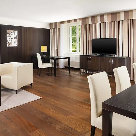 Sheraton Grand Hotel