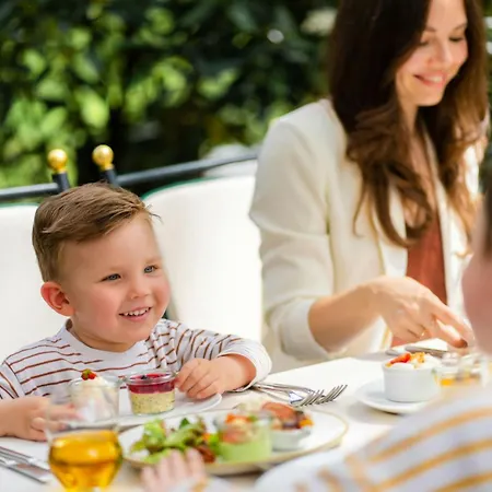 Sheraton Grand Hotel